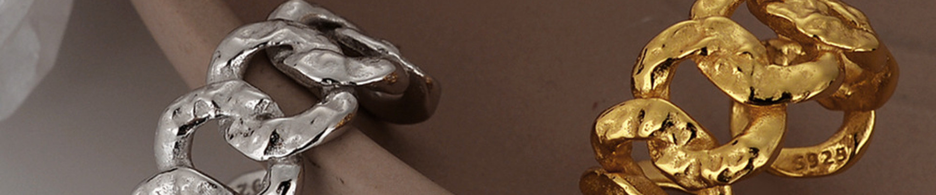 Argint, Argint Rodiat sau Argint Placat cu Aur? Află Ce Tip de Bijuterii Ți Se Potrivește și De Ce