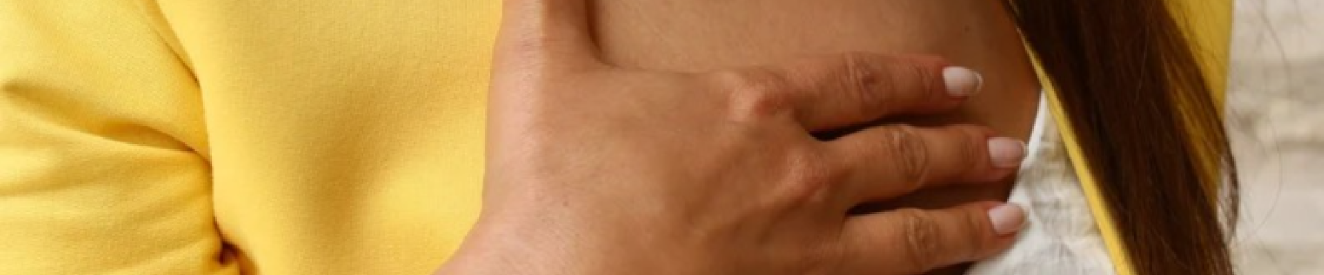 Descoperă Eleganța Subtilă: Bijuterii Floating Pearls cu Perle de Cultură și Inchizitori din Argint sau Aur