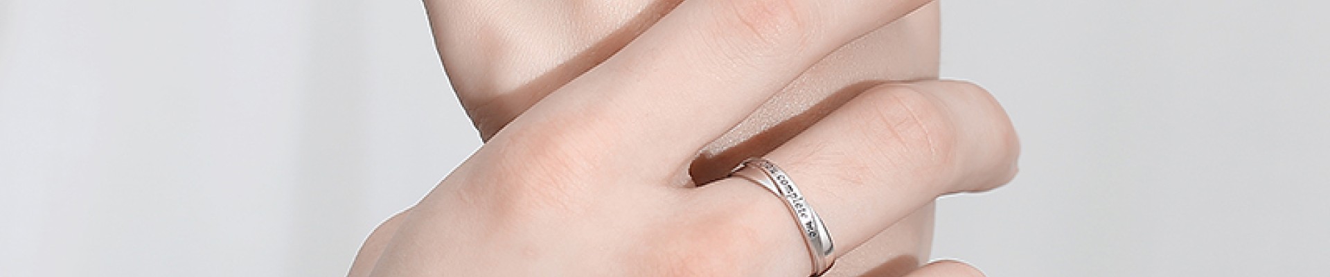 Nunta de Argint: Ghidul Tău Complet pentru 25 de Ani de Iubire și O Sărbătoare Memorabilă