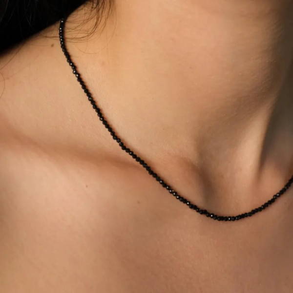 Colier Pietre Naturale și Închidere Aur 14K, colier spinel 2 mm, colier inchizatoare aur cu pietre ntaturale Colier Pietre Naturale și Închidere Aur 14K, colier spinel 2 mm, colier inchizatoare aur cu pietre ntaturale