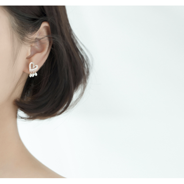 Cercei cu perle, cercei de ocazie, cercei argint mireasa, cercei perle de cultura,  cercei inima dantela argintii sau placati cu aur galben, dama, argint 925, 1,43 gr