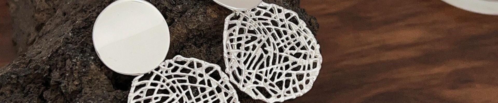 Cercei Rotunzi Argint Masiv, Tip Plasă/Dantelă | Statement de Eleganță și Trend (2026)