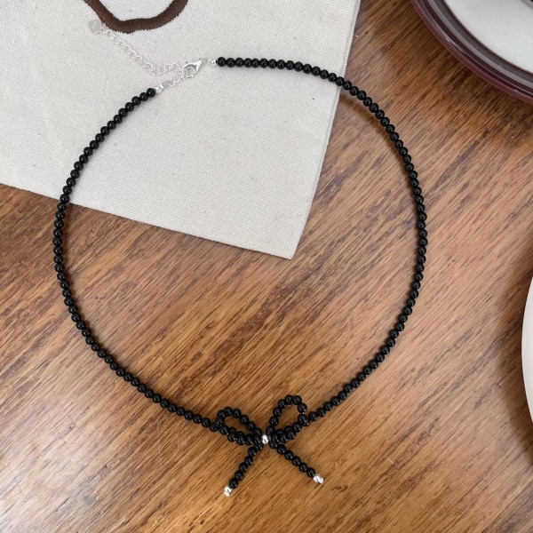 Colier funda la baza gatului din argint si agate negre lucioase, colier perle funda, pandantiv fundita, pietre naturale agate 3 mm, 36 + 5 cm, 7,97 gr