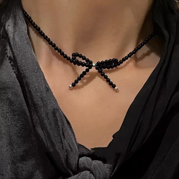 Colier funda la baza gatului din argint si agate negre lucioase, colier perle funda, pandantiv fundita, pietre naturale agate 3 mm, 36 + 5 cm, 7,97 gr