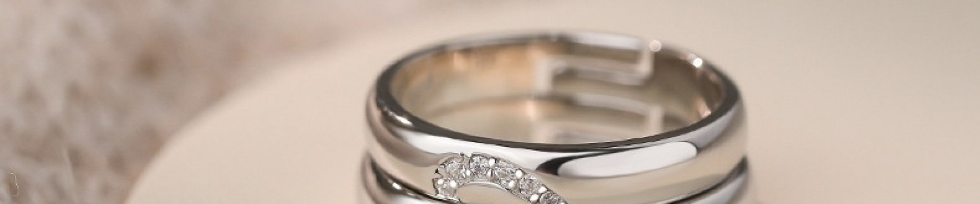 Două inimi, un singur set: Cadoul perfect de Valentine's!