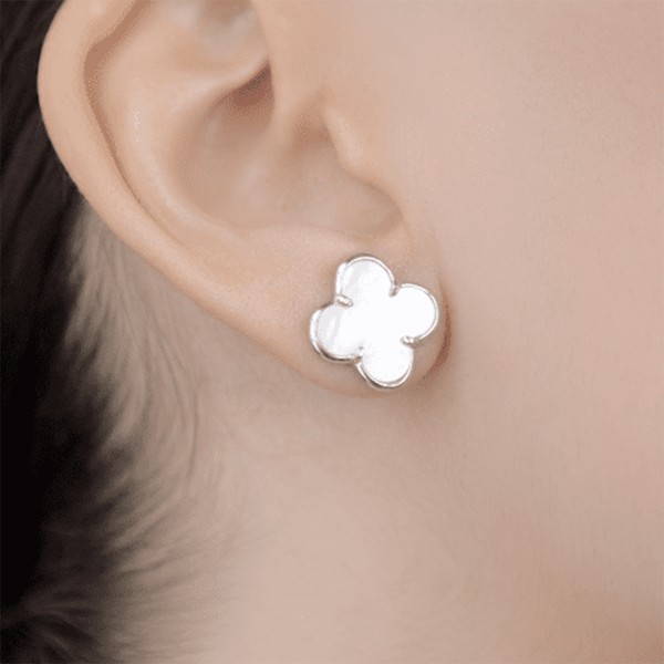 Cercei Trifoi din Argint Rodiat cu Sidef Natural Mother of Pearl, cercei flower clover alb din argint rodiat, bijuterii sidef, 1,4 cm, 3,42 gr