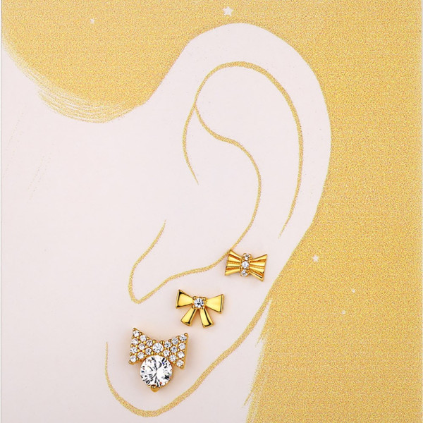 Set cercei ear cuff din argint pe ureche, dama, set 3 buc, argint 925/argint 925 placat cu aur, cristale, argintiu/auriu, 1,50 gr Set cercei ear cuff din argint pe ureche, dama, set 3 buc, argint 925/argint 925 placat cu aur, cristale, argintiu/auriu, 1,50 gr