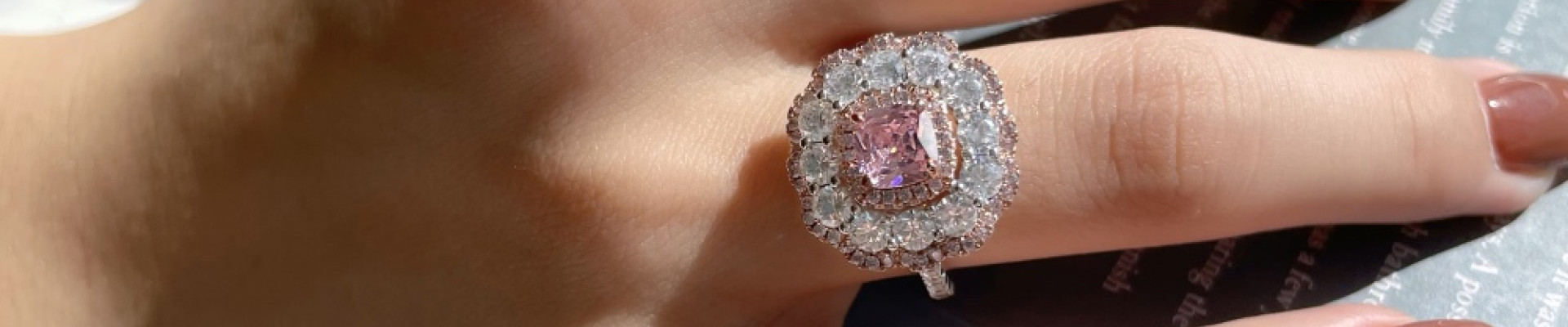 Cum sa stralucesti la urmatorul eveniment? - Descopera stralucirea bijuteriilor din argint de la Modart!