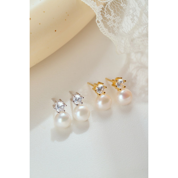 Cercei argint cu perla naturala, dama, argint 925 placat cu aur, zirconiu alb, auriu, 2,68gr Cercei argint cu perla naturala, dama, argint 925 placat cu aur, zirconiu alb, auriu, 2,68gr