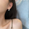 Cercei rotunzi argint si perle 3 mm, dama, argint 925 placat cu aur, auriu, 1,2 gr Cercei rotunzi argint si perle 3 mm, dama, argint 925 placat cu aur, auriu, 1,2 gr