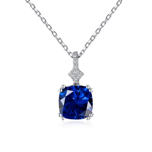 Lantisor de argint cu cristale albe si albastru safir, dama, argint 925, 40 +5 cm, 2,47 gr Lantisor de argint cu cristale albe si albastru safir, dama, argint 925, 40 +5 cm, 2,47 gr