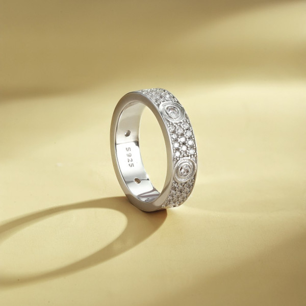 Inel lat argint, dama, argint 925, model cu nituri, zirconii albe, argintiu, 4,91 gr Inel lat argint, dama, argint 925, model cu nituri, zirconii albe, argintiu, 4,91 gr